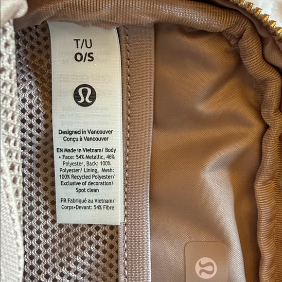 🆕 LULULEMON Everywhere Belt Bag 1L Glitter Pink Champagne/Muse/Gold NWT - Picture 13 of 17